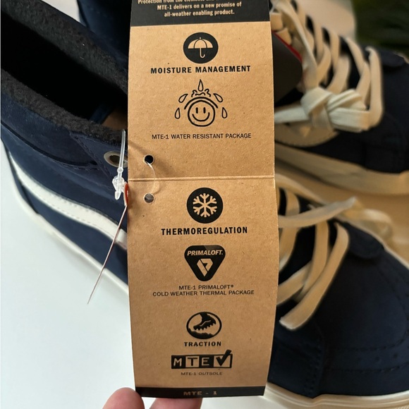 Vans Sk8-Hi MTE-1 Shoe - Picture 7 of 8